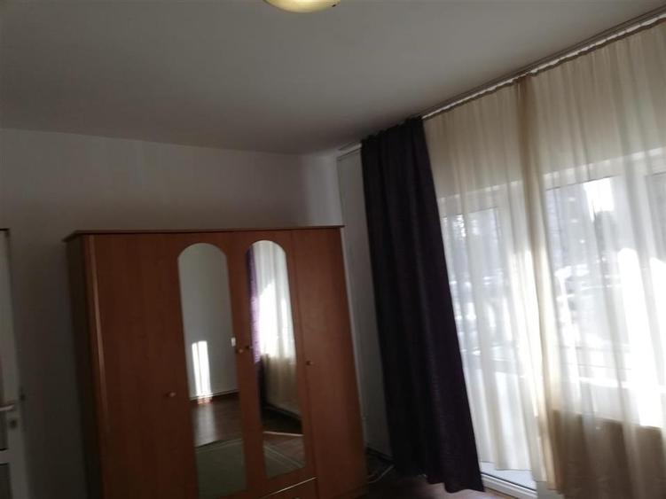 Apartament cu 2 camere decomandat, mobilat în Ultracentral