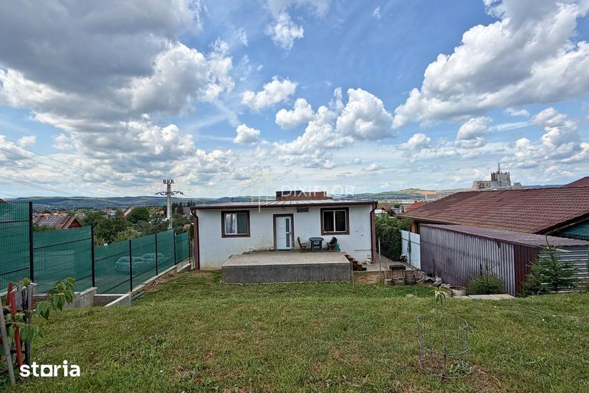 Casă cu 3 camere cu Teren 689 Mp în Criș