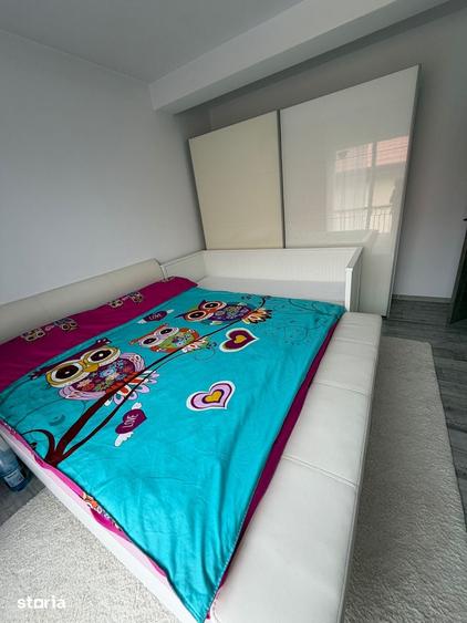 Casă cu 4 camere cu Teren 250 Mp în Central