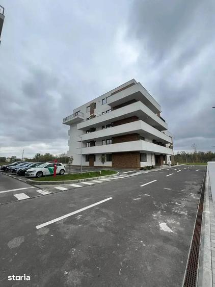 Apartament cu 3 camere decomandat în Străulești