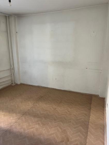 Apartament cu 2 camere semidecomandat în Rahova