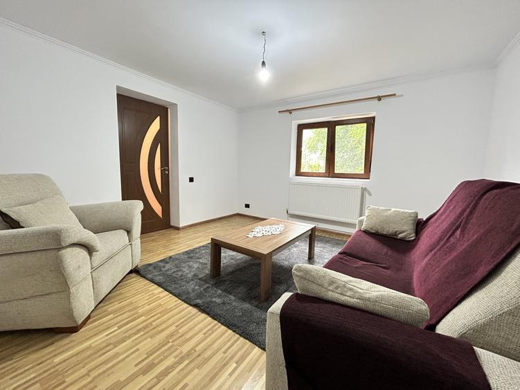 Casă individuală cu 6 camere cu Teren 1150 Mp în Zidurile