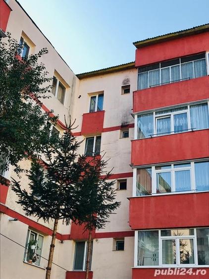 Apartament cu 2 camere decomandat în Precista