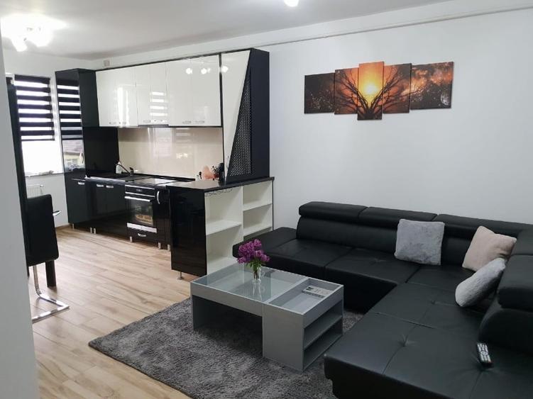 Apartament cu 3 camere decomandat, mobilat în Burdujeni