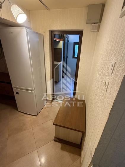 Garsonieră decomandată, mobilată în Complex Studențesc