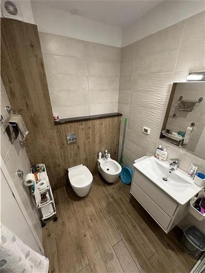 Apartament cu 2 camere decomandat în Băneasa
