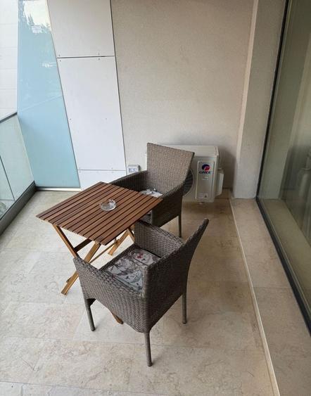 Apartament cu 2 camere decomandat, mobilat în Universitate