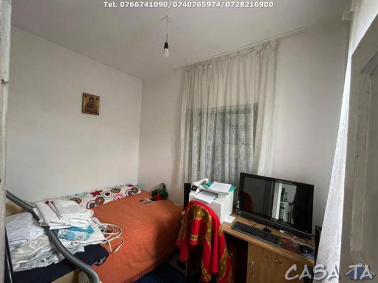 Casă cu 3 camere cu Teren 387 Mp în Central