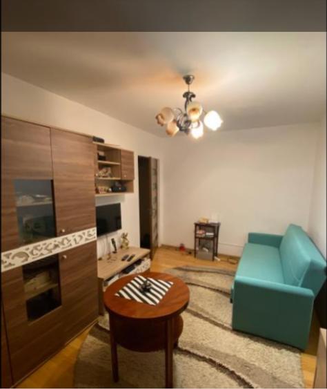 40228  Apartament 2 camere Scoala 8 - 1