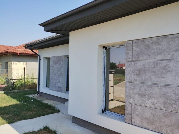 Casă cu 3 camere cu Teren 362 Mp în Vidra
