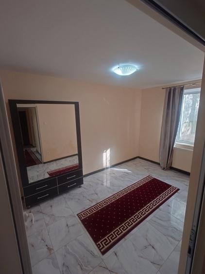 Apartament cu 4 camere decomandat în Semicentral