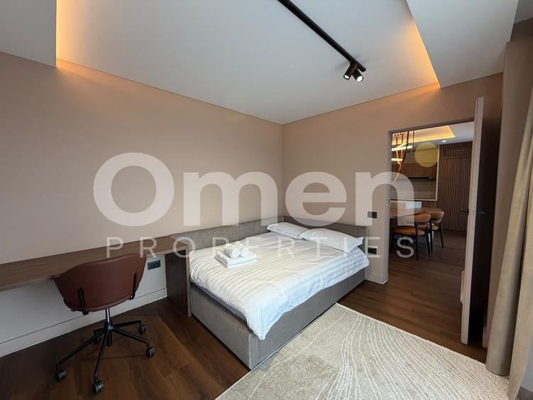 Apartament cu 3 camere semidecomandat, mobilat în Ultracentral