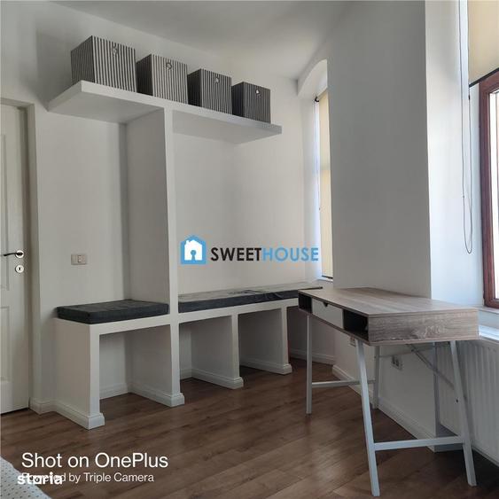 Apartament cu 5 camere, mobilat în Central