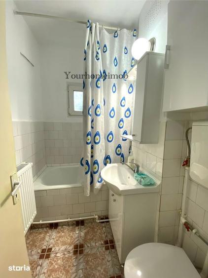 Apartament cu 2 camere semidecomandat în Craiovița Nouă