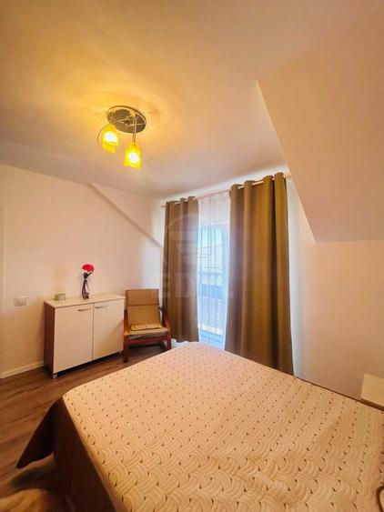 Duplex cu 5 camere cu Canalizare în Florești