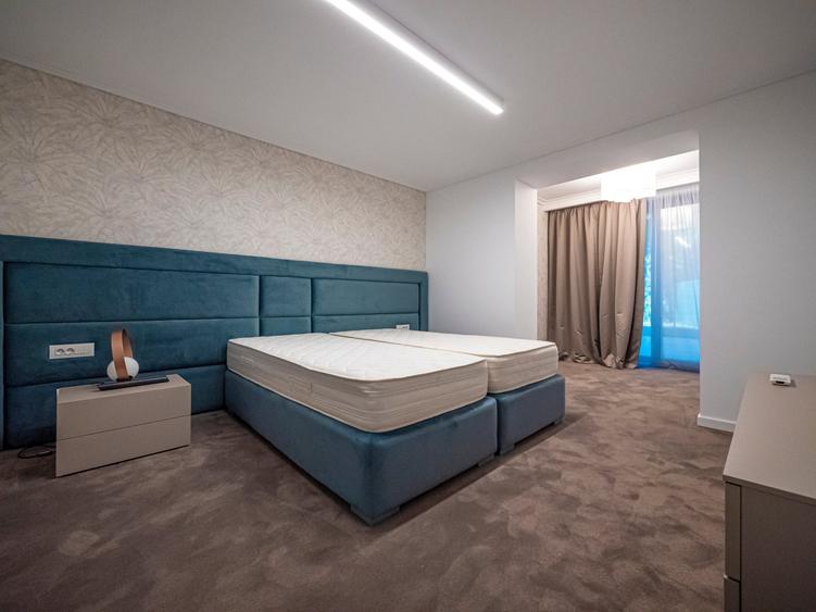 Duplex cu 7 camere cu Teren 377 Mp în Herăstrău