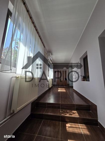 Casă cu 4 camere cu Teren 660 Mp în Livezeni