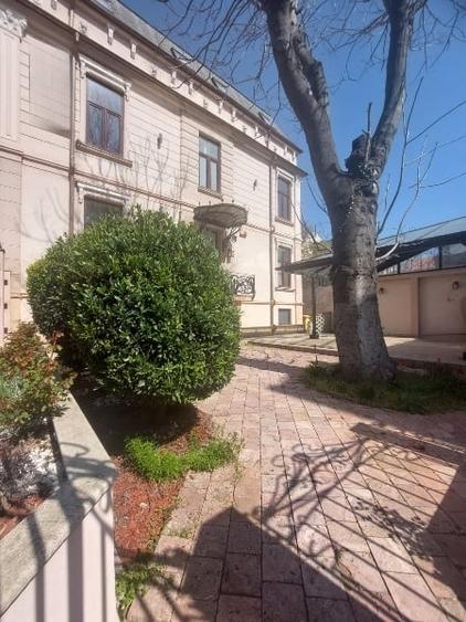 Spațiu comercial, de 430 mp, în Central