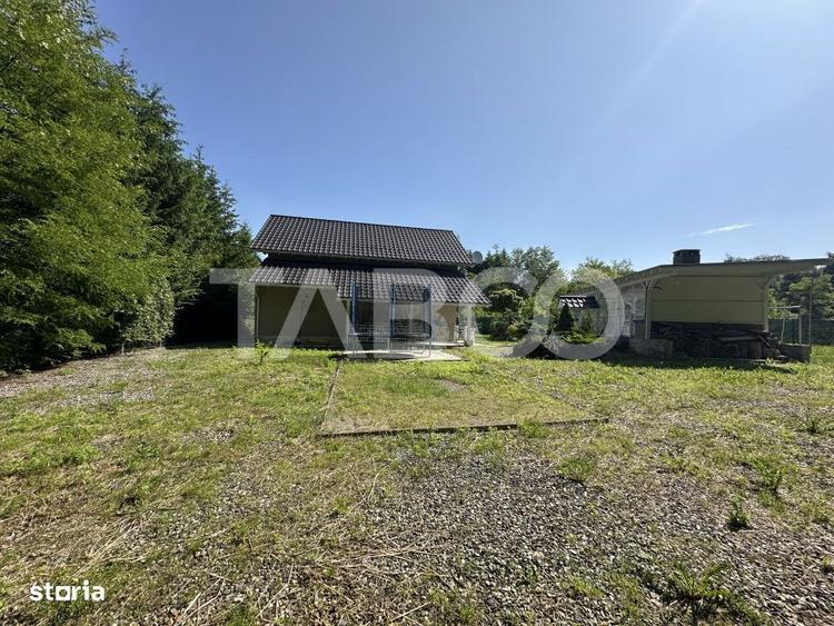 Casă cu 4 camere cu Teren 143 Mp în Porumbacu de Jos