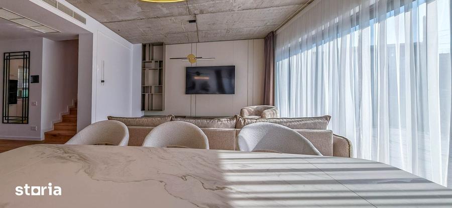 Casă cu 5 camere cu Teren 200 Mp în Central