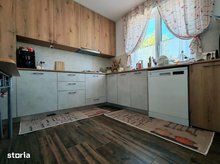 Casă cu 4 camere cu Teren 300 Mp în Agigea