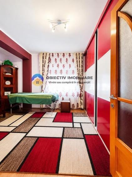 Apartament cu 4 camere decomandat în Dărmănești