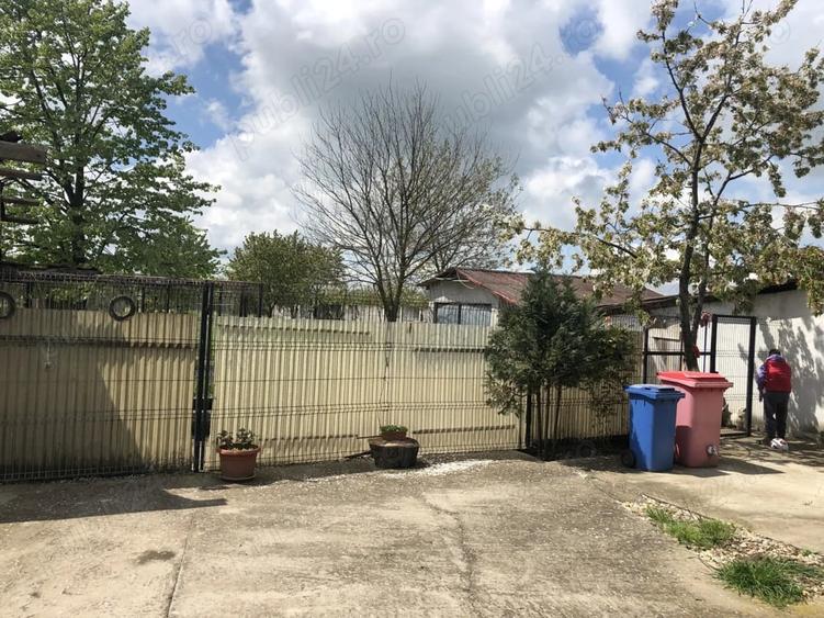 Casă cu 4 camere cu Teren 2000 Mp în Pădureni (Jebel)