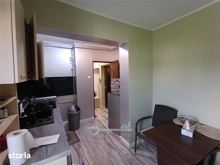 Garsonieră decomandată, mobilată în Gară
