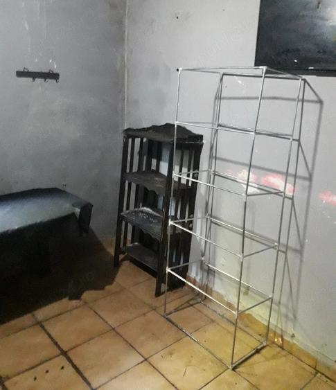 Casă cu 2 camere cu Teren 16 Mp în Basarabia