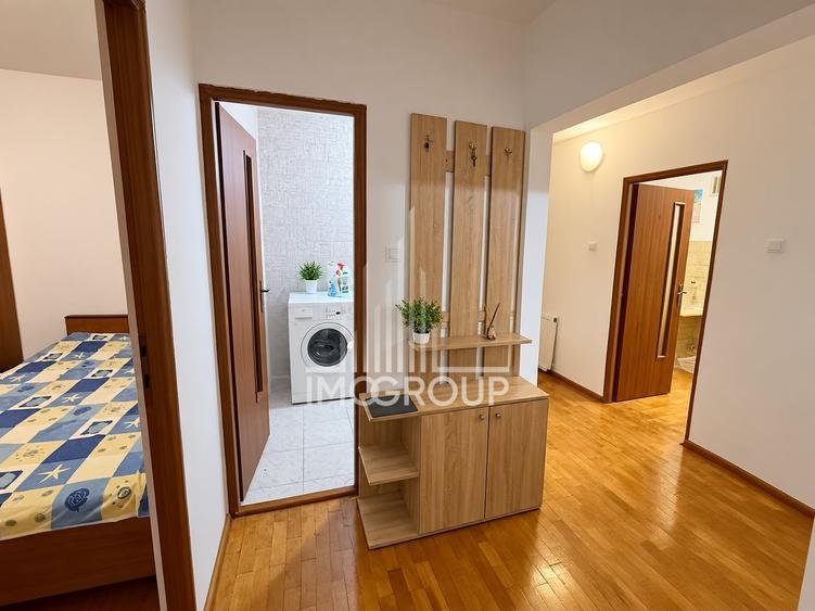 Apartament cu 3 camere decomandat, mobilat în Zorilor
