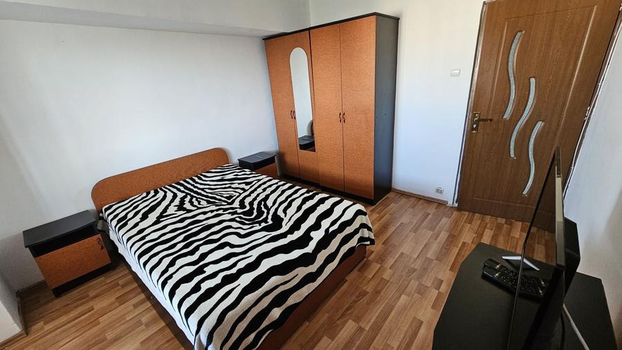 Apartament cu 3 camere decomandat în Doamna Ghica