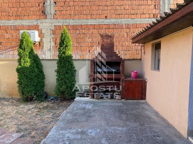 Casă individuală cu 5 camere cu Canalizare în Mircea cel Bătrân