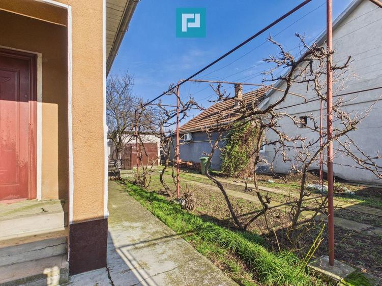 Casă individuală cu 4 camere cu Canalizare în Central