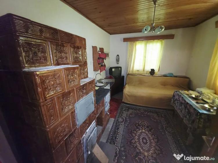 Casă cu 3 camere cu Teren 803 Mp în Bistrița