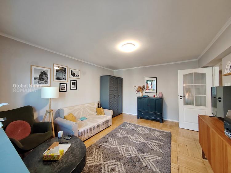 Apartament cu 2 camere decomandat în Moșilor
