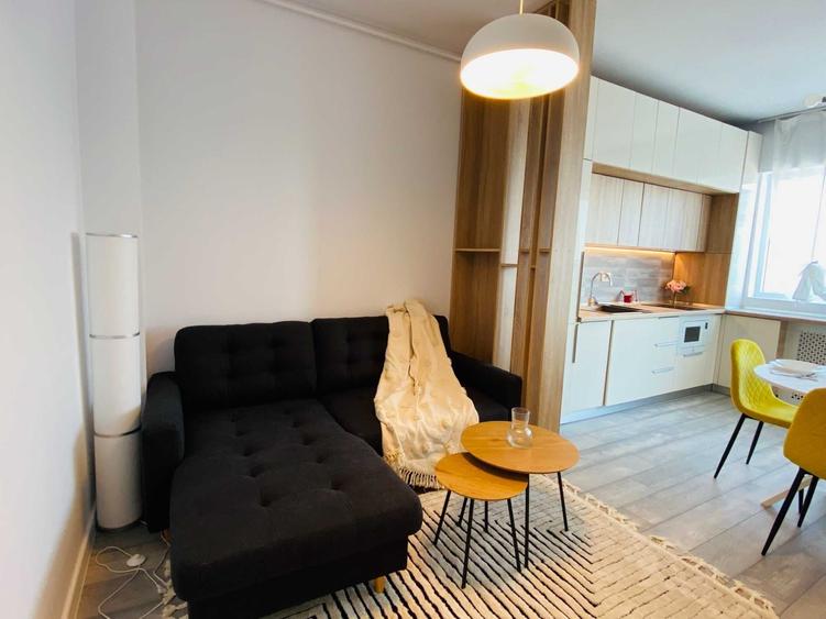 Apartament cu 2 camere decomandat în Militari