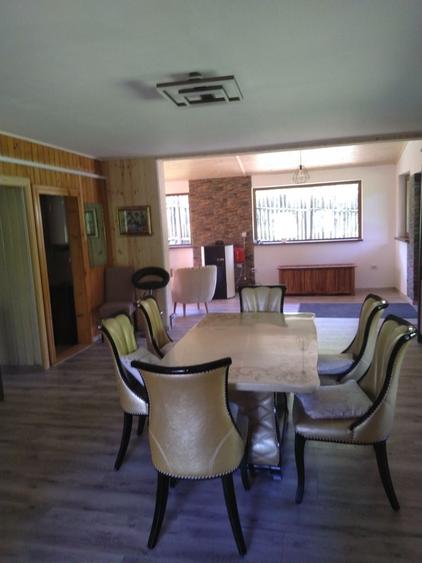 Casă cu 3 camere în Pârâu Mare