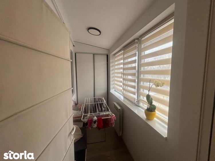 Apartament cu 3 camere semidecomandat, mobilat în Central