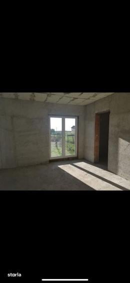 Casă cu 3 camere cu Teren 1000 Mp în Vetiș