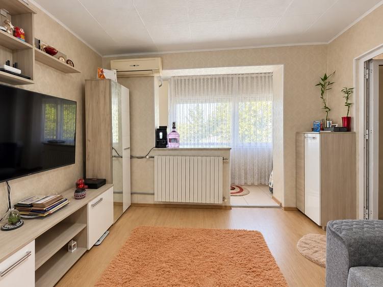 Apartament cu 2 camere semidecomandat, mobilat în Tomis Nord