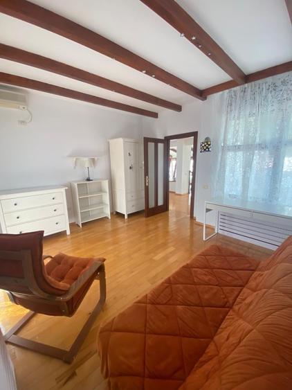 Casă individuală cu 4 camere cu Piscina în Snagov