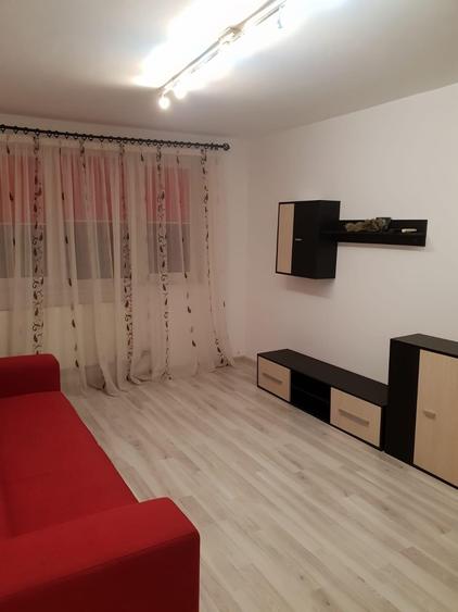 Apartament cu 2 camere decomandat în Drumul Taberei
