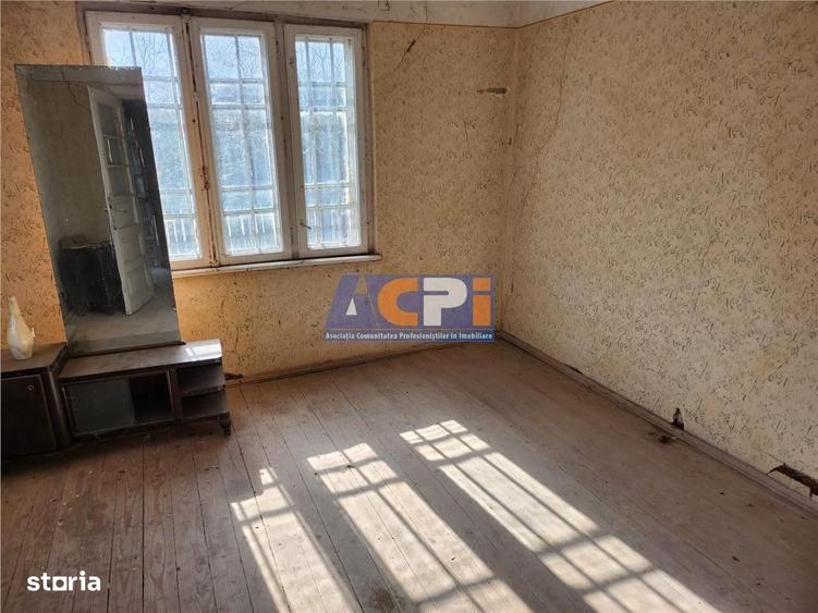 Casă cu 4 camere cu Teren 2150 Mp în Trestieni