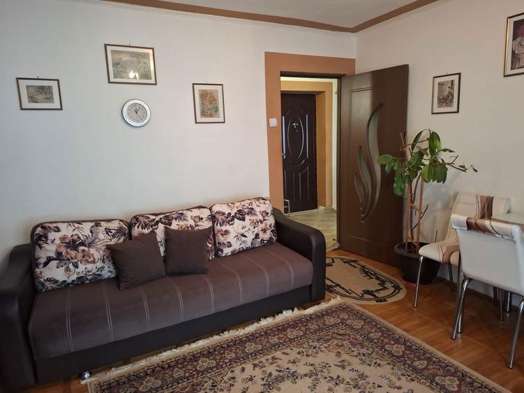 Garsonieră decomandată în Exterior Vest