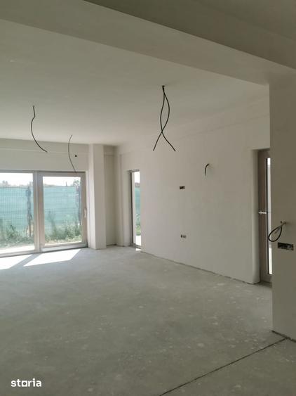 Casă cu 4 camere cu Teren 246 Mp în Tomis Nord
