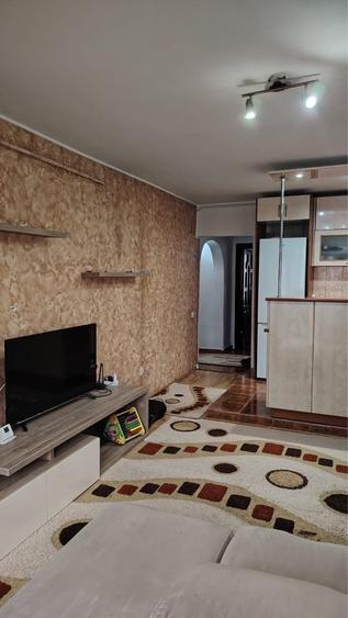 Apartament cu 3 camere decomandat în Fălticeni