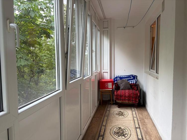 Apartament cu 2 camere semidecomandat, mobilat în Alexandru Obregia