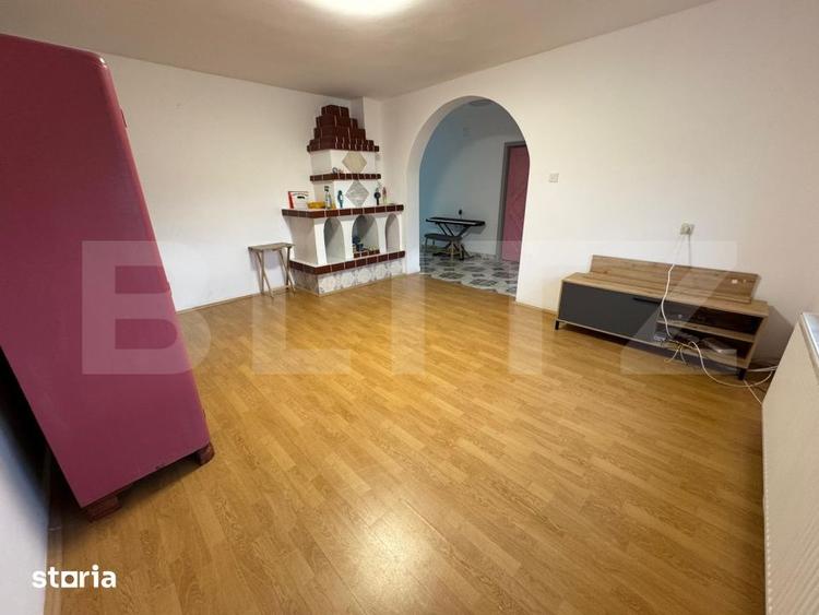 Casă cu 5 camere cu Canalizare în Central