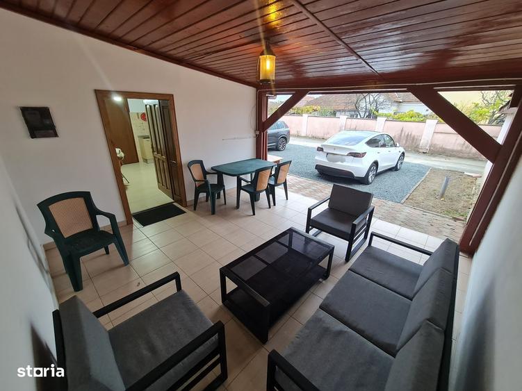 Casă cu 4 camere decomandat în Central