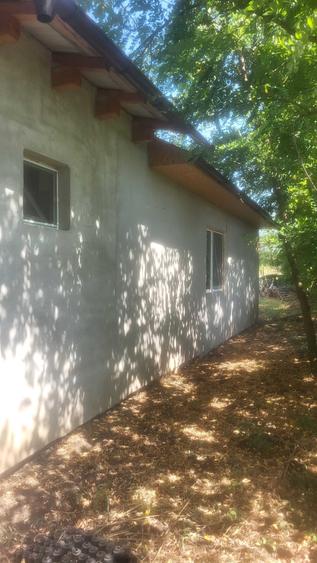 Casă cu 4 camere în Vâlcelele